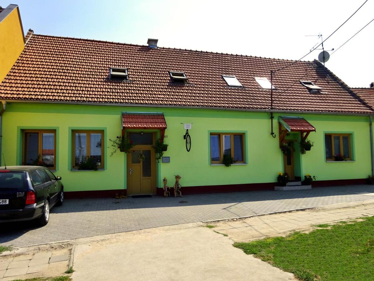 Ubytovani Dana Brentnerova Milovice  Exterior foto